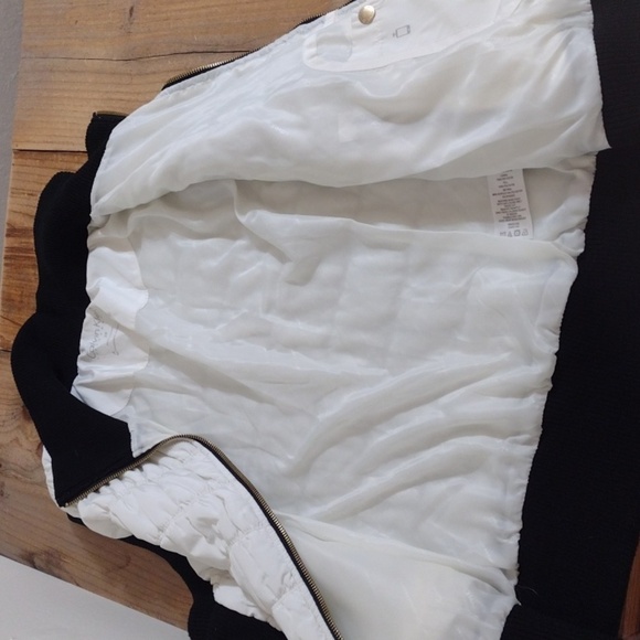 Calvin Klein Performance White Quilted Full Vest w Black Ribbed Trim Size 2x - Picture 9 of 11